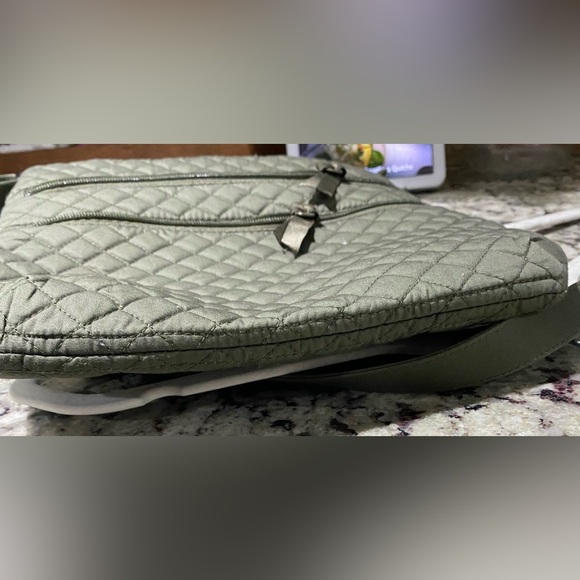 Vera Bradley Triple Zip Crossbody Purse - Picture 8 of 15